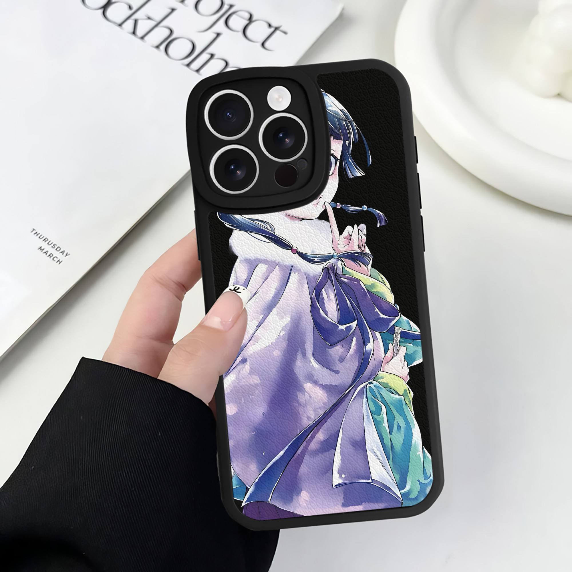 （画像用） 薬屋のひとりごと The Apothecary Diaries 【iPhone 16シリーズ対応】シリコンスマホケース（レザー調） 材質：シリコン